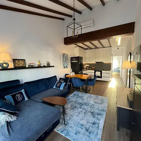 Breath Taking Seaview At Lighthouse Apartment Paphos