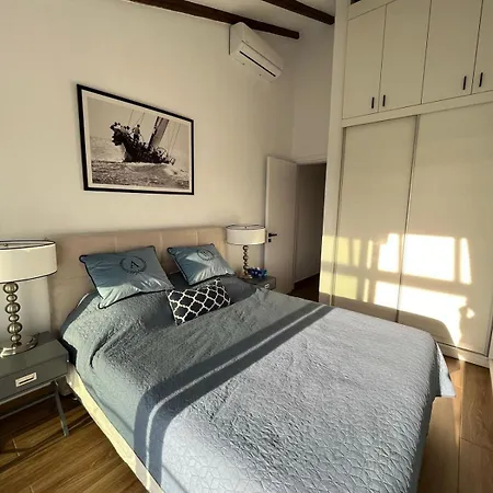 Breath Taking Seaview At Lighthouse 아파트