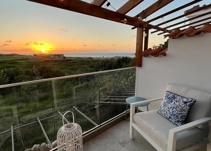 Breath Taking Seaview At Lighthouse